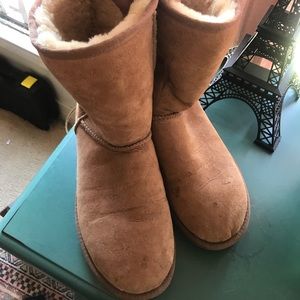 Ugg size 10 chestnut color